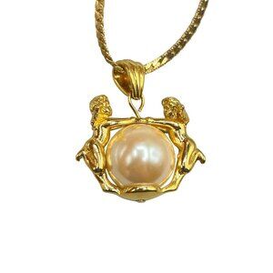 Angels & Pearl Orb Pendant Necklace Gold Tone Chain Setting Vintage 80s jewelry